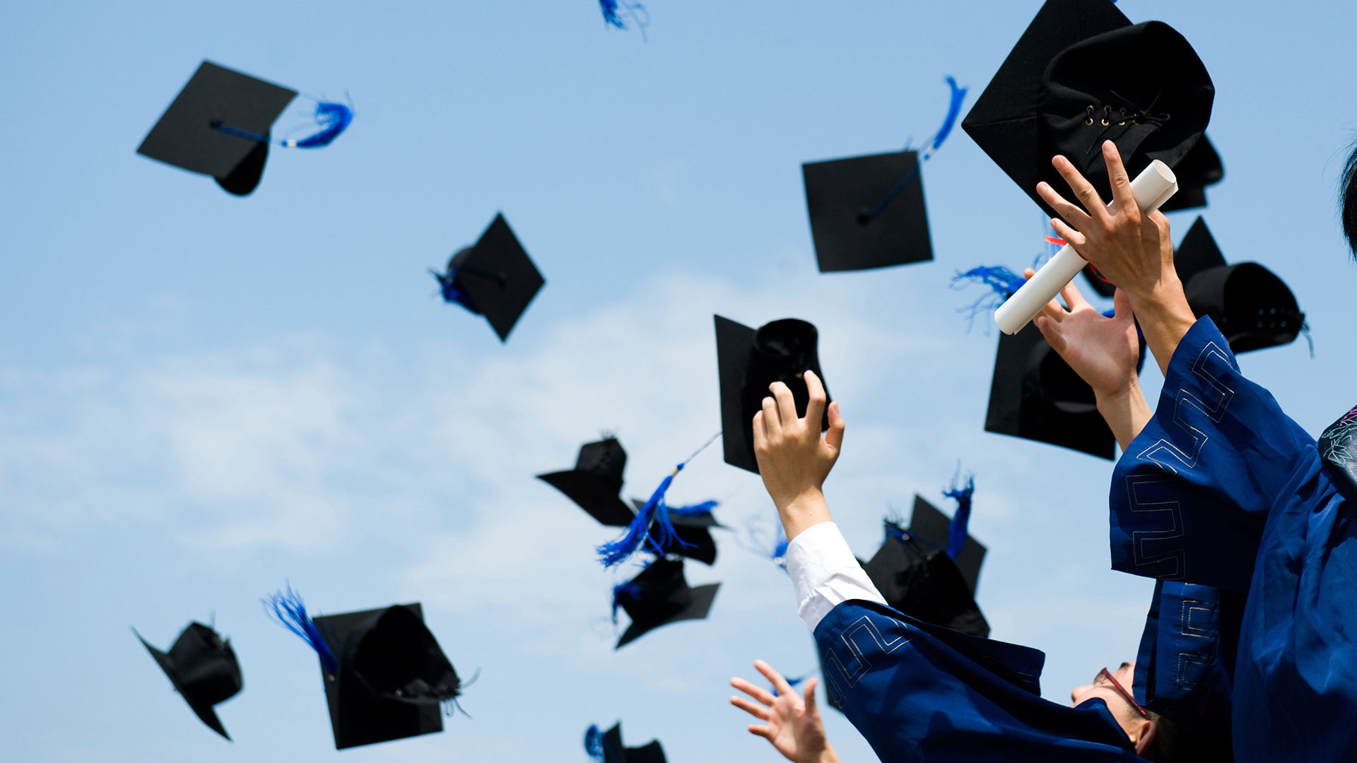 graduation-caps-in-air
